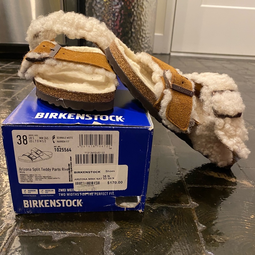 NWT Birkenstock Arizona Sandals with Sherling